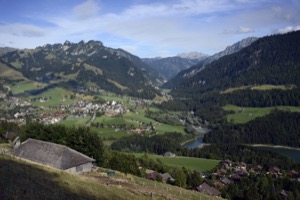 Charmey depuis Crésuz, Gruyère, Suisse